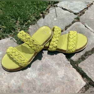 Marc Fisher Jaime Lime Green Flat Espadrille Slip On Sandal Size 7